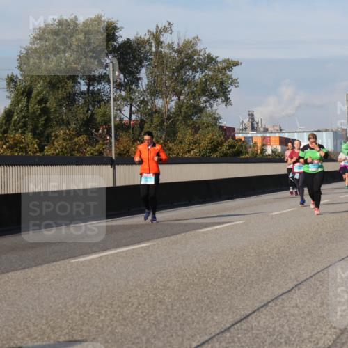 03.10.2025 - Köhlbrandbrückenlauf Luisa Fischer http://msf.ph/oto/8984807 03.10.2025 11:14:32 Position 3  meine-sportfotos.de