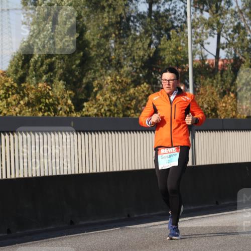 03.10.2025 - Köhlbrandbrückenlauf Luisa Fischer http://msf.ph/oto/8984815 03.10.2025 11:14:33 Position 3 2211 meine-sportfotos.de
