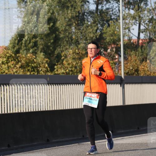 03.10.2025 - Köhlbrandbrückenlauf Luisa Fischer http://msf.ph/oto/8984818 03.10.2025 11:14:33 Position 3 2211 meine-sportfotos.de