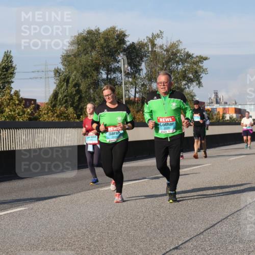 03.10.2025 - Köhlbrandbrückenlauf Luisa Fischer http://msf.ph/oto/8984842 03.10.2025 11:14:37 Position 3 2011, 2020 meine-sportfotos.de