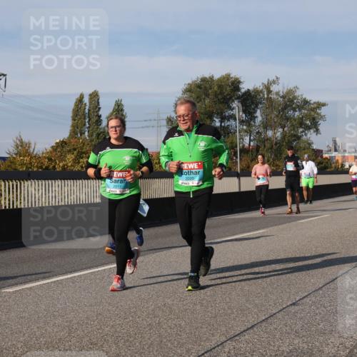 03.10.2025 - Köhlbrandbrückenlauf Luisa Fischer http://msf.ph/oto/8984850 03.10.2025 11:14:39 Position 3 2011, 2020 meine-sportfotos.de