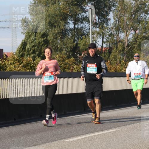 03.10.2025 - Köhlbrandbrückenlauf Luisa Fischer http://msf.ph/oto/8984862 03.10.2025 11:14:41 Position 3 2568, 2569 meine-sportfotos.de