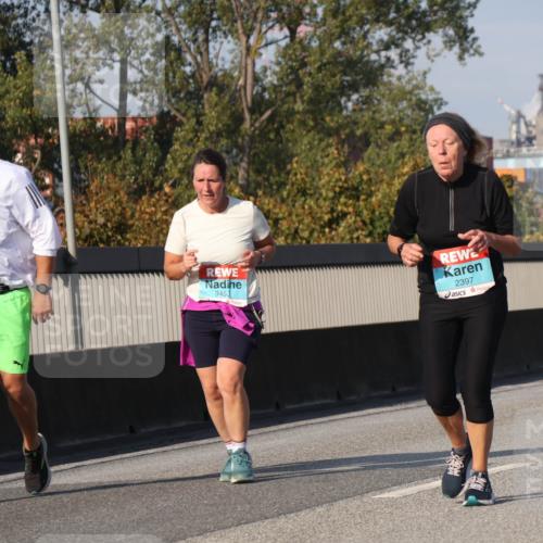 03.10.2025 - Köhlbrandbrückenlauf Luisa Fischer http://msf.ph/oto/8984881 03.10.2025 11:14:44 Position 3 3439, 3453, 2397 meine-sportfotos.de