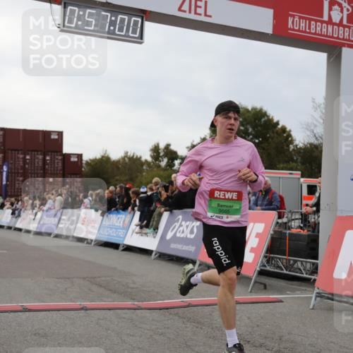 03.10.2025 - Köhlbrandbrückenlauf Yannick Fuchs http://msf.ph/oto/8984894 03.10.2025 15:56:58 Ziel 7041, 7882, 9226, 9665, 9751 meine-sportfotos.de