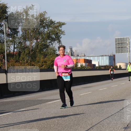 03.10.2025 - Köhlbrandbrückenlauf Luisa Fischer http://msf.ph/oto/8984903 03.10.2025 11:14:48 Position 3 397, 3033 meine-sportfotos.de