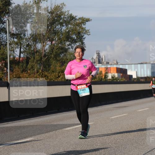 03.10.2025 - Köhlbrandbrückenlauf Luisa Fischer http://msf.ph/oto/8984906 03.10.2025 11:14:48 Position 3 3033 meine-sportfotos.de