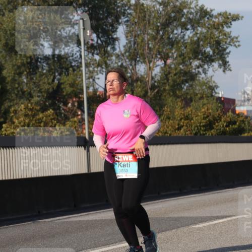 03.10.2025 - Köhlbrandbrückenlauf Luisa Fischer http://msf.ph/oto/8984914 03.10.2025 11:14:49 Position 3 3033 meine-sportfotos.de