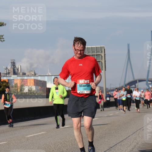 03.10.2025 - Köhlbrandbrückenlauf Luisa Fischer http://msf.ph/oto/8984948 03.10.2025 11:14:58 Position 3 1961 meine-sportfotos.de