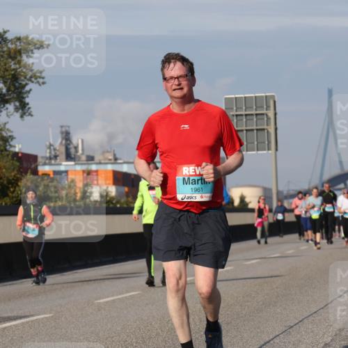 03.10.2025 - Köhlbrandbrückenlauf Luisa Fischer http://msf.ph/oto/8984952 03.10.2025 11:14:58 Position 3 1961 meine-sportfotos.de