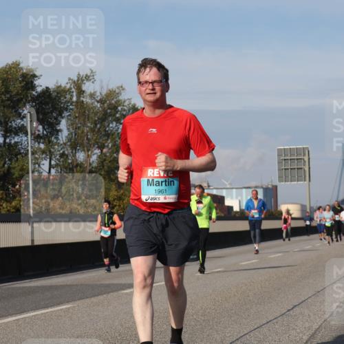03.10.2025 - Köhlbrandbrückenlauf Luisa Fischer http://msf.ph/oto/8984962 03.10.2025 11:15:00 Position 3 1961 meine-sportfotos.de