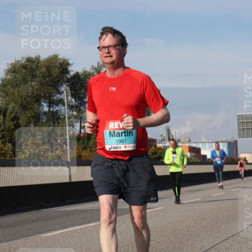 03.10.2025 - Köhlbrandbrückenlauf Luisa Fischer http://msf.ph/oto/8984966 03.10.2025 11:15:01 Position 3 1961 meine-sportfotos.de