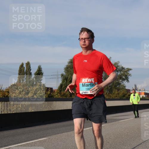 03.10.2025 - Köhlbrandbrückenlauf Luisa Fischer http://msf.ph/oto/8984970 03.10.2025 11:15:02 Position 3 1961 meine-sportfotos.de