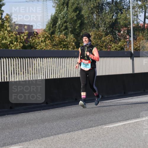 03.10.2025 - Köhlbrandbrückenlauf Luisa Fischer http://msf.ph/oto/8984979 03.10.2025 11:15:04 Position 3 1923 meine-sportfotos.de