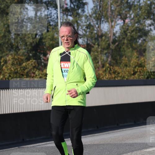 03.10.2025 - Köhlbrandbrückenlauf Luisa Fischer http://msf.ph/oto/8984994 03.10.2025 11:15:06 Position 3 505 meine-sportfotos.de
