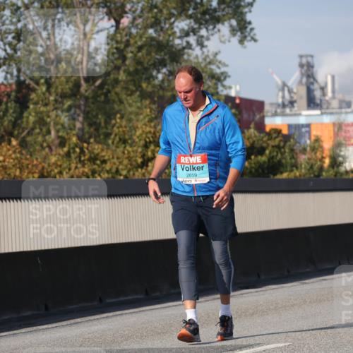 03.10.2025 - Köhlbrandbrückenlauf Luisa Fischer http://msf.ph/oto/8985000 03.10.2025 11:15:09 Position 3 2659 meine-sportfotos.de