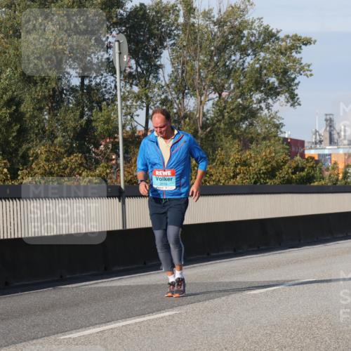 03.10.2025 - Köhlbrandbrückenlauf Luisa Fischer http://msf.ph/oto/8985014 03.10.2025 11:15:11 Position 3 2659 meine-sportfotos.de