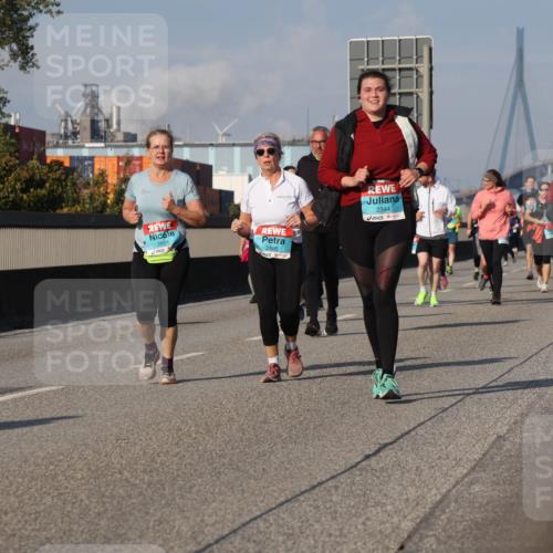 03.10.2025 - Köhlbrandbrückenlauf Luisa Fischer http://msf.ph/oto/8985025 03.10.2025 11:15:13 Position 3 2344 meine-sportfotos.de