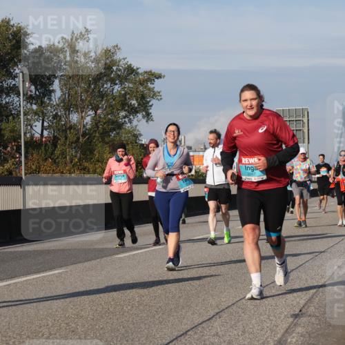 03.10.2025 - Köhlbrandbrückenlauf Luisa Fischer http://msf.ph/oto/8985076 03.10.2025 11:15:22 Position 3 3673, 2667 meine-sportfotos.de