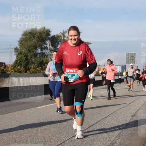 03.10.2025 - Köhlbrandbrückenlauf Luisa Fischer http://msf.ph/oto/8985087 03.10.2025 11:15:24 Position 3 2667 meine-sportfotos.de