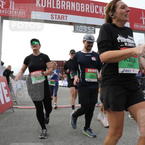 03.10.2025 - Köhlbrandbrückenlauf Yannick Fuchs http://msf.ph/oto/8985088 03.10.2025 16:09:50 Ziel 7205, 7272, 7305, 7306, 7452, 7498, 7583, 7742, 7743, 7863, 8014, 8814, 9028, 9097, 9181, 9341, 9567, 9600, 9671, 9748 meine-sportfotos.de