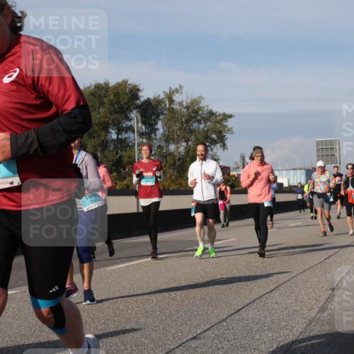 03.10.2025 - Köhlbrandbrückenlauf Luisa Fischer http://msf.ph/oto/8985092 03.10.2025 11:15:25 Position 3 2667 meine-sportfotos.de