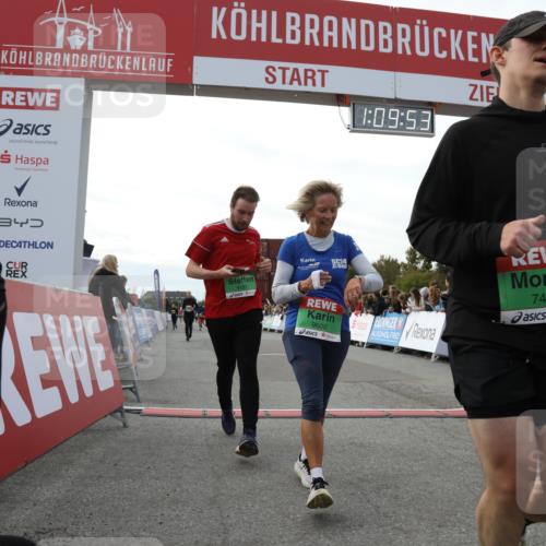 03.10.2025 - Köhlbrandbrückenlauf Yannick Fuchs http://msf.ph/oto/8985115 03.10.2025 16:09:51 Ziel 7205, 7272, 7305, 7306, 7452, 7498, 7583, 7742, 7743, 7863, 8014, 8814, 8817, 9028, 9097, 9181, 9341, 9600, 9671, 9748 meine-sportfotos.de