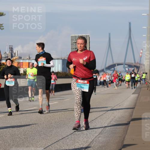 03.10.2025 - Köhlbrandbrückenlauf Luisa Fischer http://msf.ph/oto/8985127 03.10.2025 11:15:31 Position 3 2600, 2148 meine-sportfotos.de