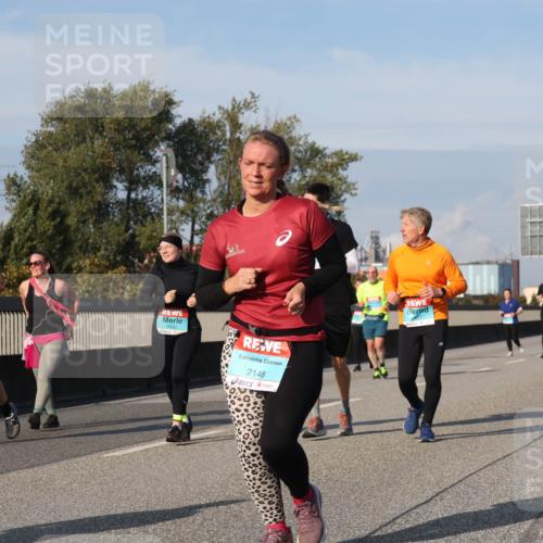 03.10.2025 - Köhlbrandbrückenlauf Luisa Fischer http://msf.ph/oto/8985145 03.10.2025 11:15:34 Position 3 2148 meine-sportfotos.de
