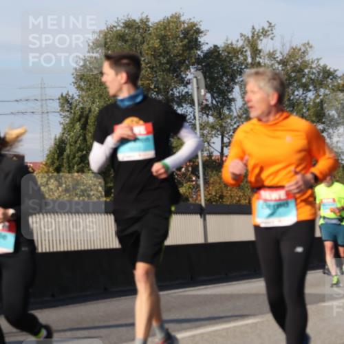 03.10.2025 - Köhlbrandbrückenlauf Luisa Fischer http://msf.ph/oto/8985158 03.10.2025 11:15:36 Position 3  meine-sportfotos.de