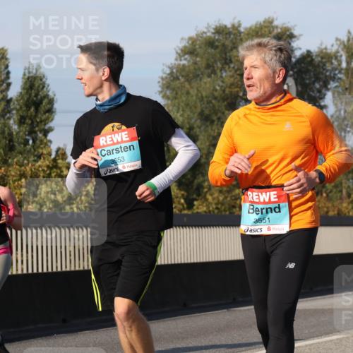 03.10.2025 - Köhlbrandbrückenlauf Luisa Fischer http://msf.ph/oto/8985162 03.10.2025 11:15:37 Position 3 3552, 3553, 3551 meine-sportfotos.de