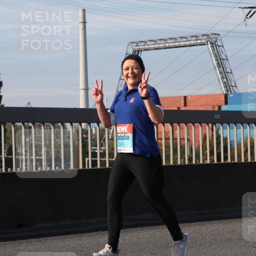 03.10.2025 - Köhlbrandbrückenlauf Luisa Fischer http://msf.ph/oto/8985188 03.10.2025 11:15:50 Position 3 2474, 780 meine-sportfotos.de