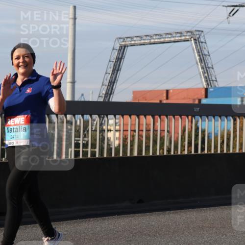 03.10.2025 - Köhlbrandbrückenlauf Luisa Fischer http://msf.ph/oto/8985189 03.10.2025 11:15:50 Position 3 2474, 700 meine-sportfotos.de