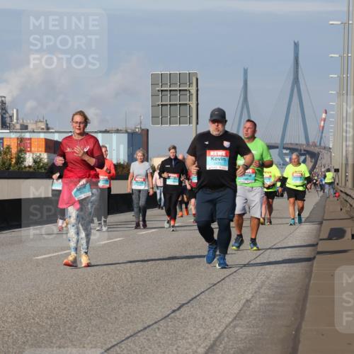 03.10.2025 - Köhlbrandbrückenlauf Luisa Fischer http://msf.ph/oto/8985196 03.10.2025 11:15:53 Position 3 2475 meine-sportfotos.de