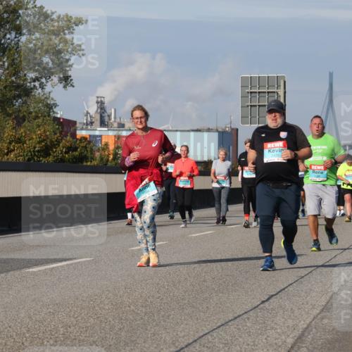 03.10.2025 - Köhlbrandbrückenlauf Luisa Fischer http://msf.ph/oto/8985202 03.10.2025 11:15:54 Position 3 2475 meine-sportfotos.de