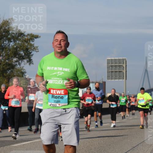 03.10.2025 - Köhlbrandbrückenlauf Luisa Fischer http://msf.ph/oto/8985241 03.10.2025 11:16:00 Position 3 3588 meine-sportfotos.de