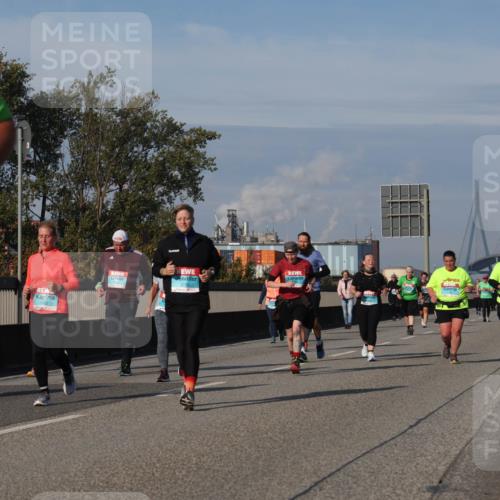 03.10.2025 - Köhlbrandbrückenlauf Luisa Fischer http://msf.ph/oto/8985253 03.10.2025 11:16:02 Position 3  meine-sportfotos.de
