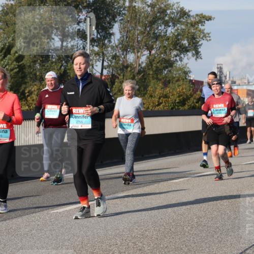 03.10.2025 - Köhlbrandbrückenlauf Luisa Fischer http://msf.ph/oto/8985265 03.10.2025 11:16:04 Position 3 3225, 2755 meine-sportfotos.de
