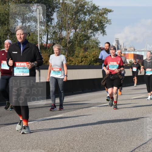03.10.2025 - Köhlbrandbrückenlauf Luisa Fischer http://msf.ph/oto/8985268 03.10.2025 11:16:05 Position 3 3225, 2418, 2755, 3298, 2757 meine-sportfotos.de