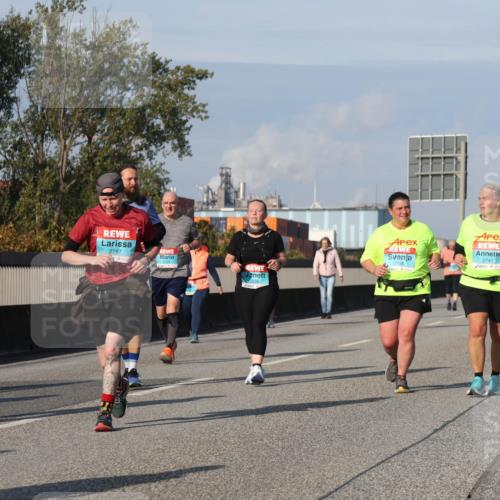 03.10.2025 - Köhlbrandbrückenlauf Luisa Fischer http://msf.ph/oto/8985276 03.10.2025 11:16:06 Position 3 3298, 2757, 27411 meine-sportfotos.de