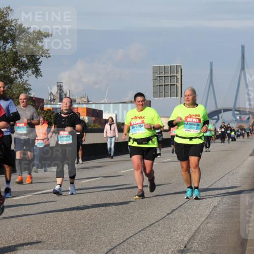 03.10.2025 - Köhlbrandbrückenlauf Luisa Fischer http://msf.ph/oto/8985277 03.10.2025 11:16:06 Position 3 2738, 2741 meine-sportfotos.de