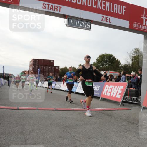 03.10.2025 - Köhlbrandbrückenlauf Yannick Fuchs http://msf.ph/oto/8985280 03.10.2025 16:10:03 Ziel 7175, 7273, 7437, 7528, 7529, 7753, 7764, 8817, 8882, 9090, 9323, 9458, 9601 meine-sportfotos.de