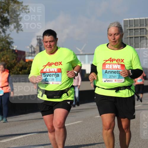 03.10.2025 - Köhlbrandbrückenlauf Luisa Fischer http://msf.ph/oto/8985291 03.10.2025 11:16:09 Position 3 2238, 2738, 2741 meine-sportfotos.de