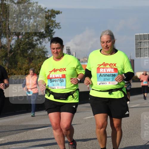 03.10.2025 - Köhlbrandbrückenlauf Luisa Fischer http://msf.ph/oto/8985294 03.10.2025 11:16:09 Position 3 2513, 2238, 2738, 2741 meine-sportfotos.de