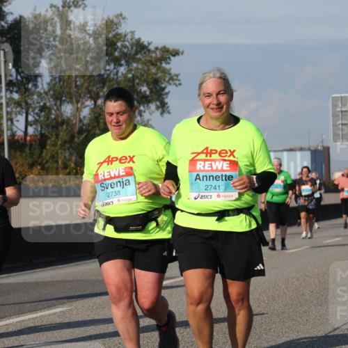 03.10.2025 - Köhlbrandbrückenlauf Luisa Fischer http://msf.ph/oto/8985297 03.10.2025 11:16:10 Position 3 2238, 2738, 2741 meine-sportfotos.de
