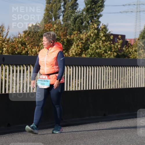 03.10.2025 - Köhlbrandbrückenlauf Luisa Fischer http://msf.ph/oto/8985317 03.10.2025 11:16:18 Position 3 2688 meine-sportfotos.de