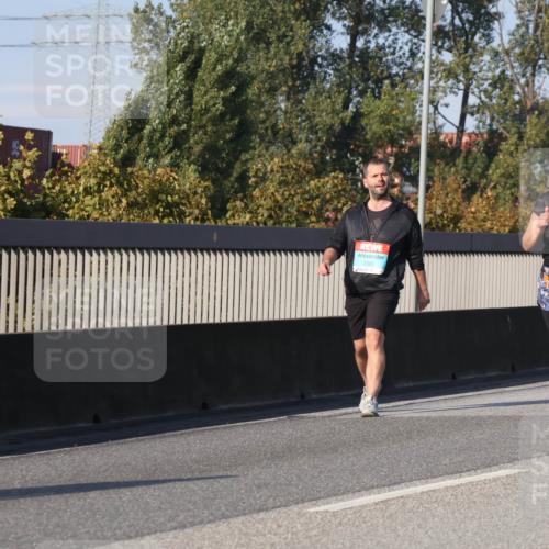 03.10.2025 - Köhlbrandbrückenlauf Luisa Fischer http://msf.ph/oto/8985321 03.10.2025 11:16:19 Position 3 2390, 3621 meine-sportfotos.de