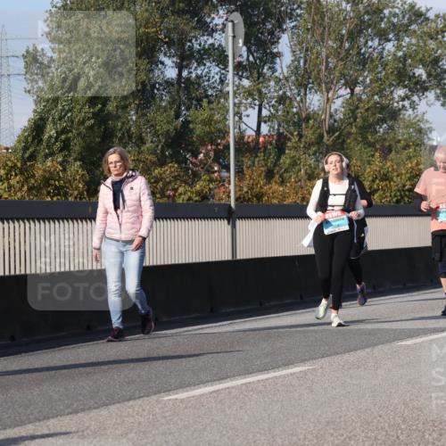 03.10.2025 - Köhlbrandbrückenlauf Luisa Fischer http://msf.ph/oto/8985351 03.10.2025 11:16:24 Position 3 2859 meine-sportfotos.de