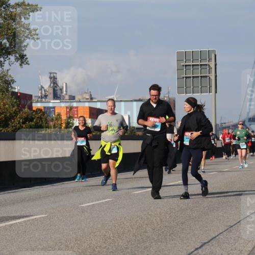 03.10.2025 - Köhlbrandbrückenlauf Luisa Fischer http://msf.ph/oto/8985410 03.10.2025 11:16:43 Position 3  meine-sportfotos.de