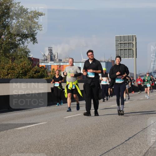 03.10.2025 - Köhlbrandbrückenlauf Luisa Fischer http://msf.ph/oto/8985415 03.10.2025 11:16:44 Position 3  meine-sportfotos.de