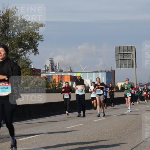 03.10.2025 - Köhlbrandbrückenlauf Luisa Fischer http://msf.ph/oto/8985450 03.10.2025 11:16:49 Position 3 233, 277 meine-sportfotos.de